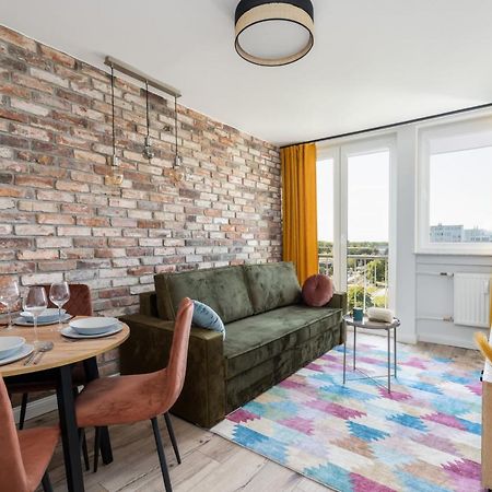 Stylish Apartment Near Wroclavia For 4 Guests By Noclegi Renters فروتسواف المظهر الخارجي الصورة