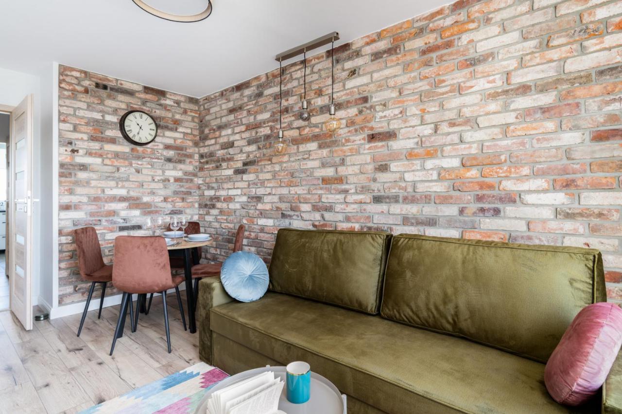 Stylish Apartment Near Wroclavia For 4 Guests By Noclegi Renters فروتسواف المظهر الخارجي الصورة